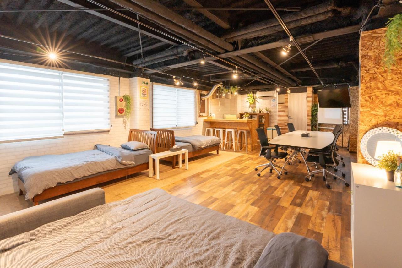 U.House Aparthotel Осака Екстериор снимка