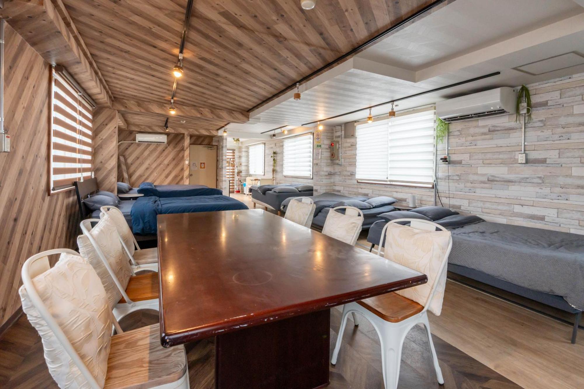 U.House Aparthotel Осака Екстериор снимка
